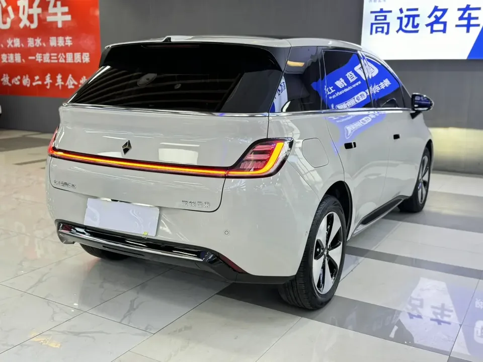 Baojun Clouds 460 Max Lingxi Edition 2024 — миниатюра 2