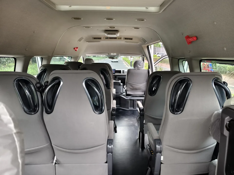 Joylong Kowloon A5 Kowloon A5 2021 2.3T Manual Rear-Wheel Drive 14-Seater Factory Custom Edition 2023 — миниатюра 4