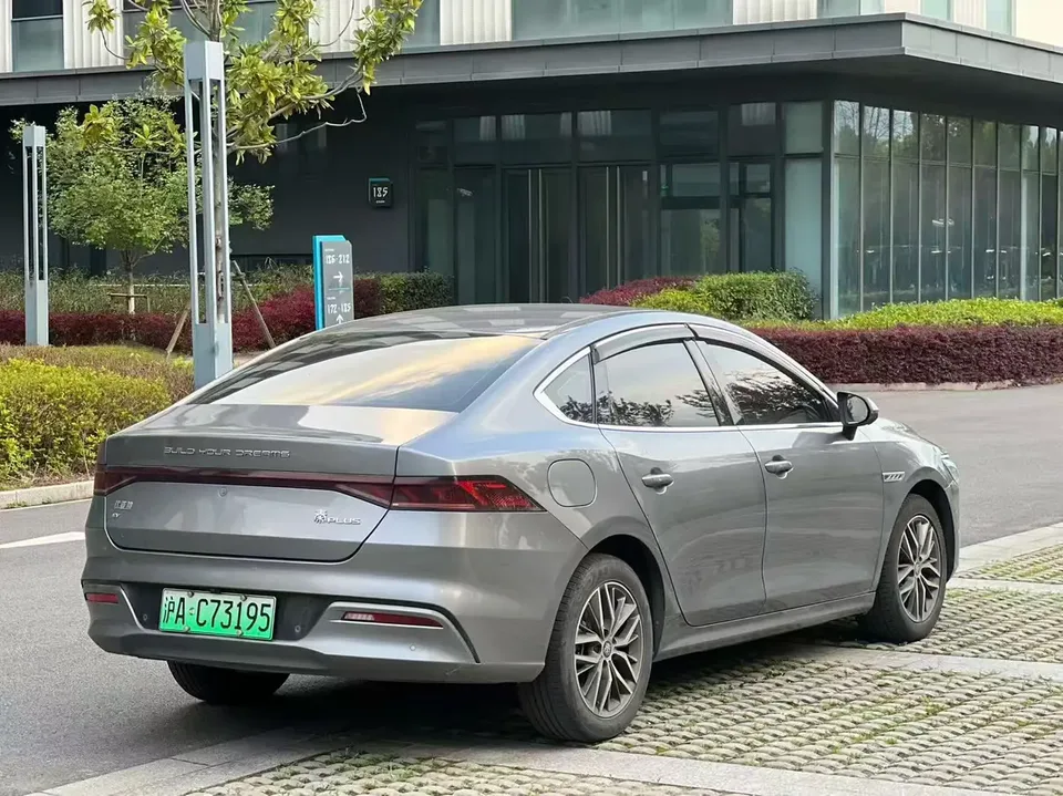 BYD Qin PLUS EV Champion Edition 510KM Beyond Edition 2023 — миниатюра 2