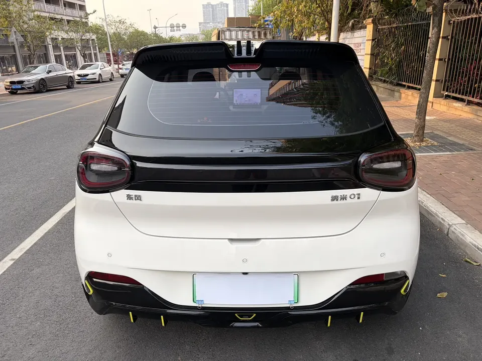 Dongfeng Nano 01 co-creation YOU version 2025 — миниатюра 2