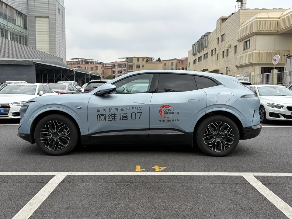 Avatr 07 Avita 07 2026 Ultra Pure Electric Four-Wheel Drive 2025 — миниатюра 4