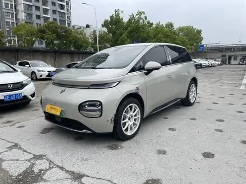 Baojun Clouds 2024 buy in Moscow