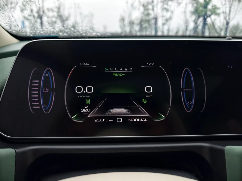 ORA Euler good cat Morandi Edition 400km standard range premium ternary lithium 2022 — миниатюра 4