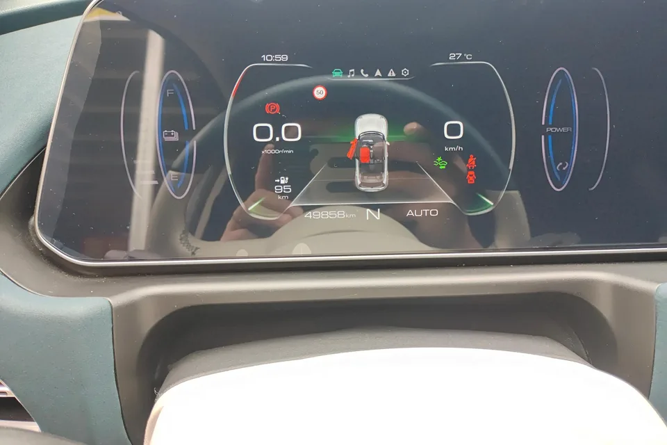 ORA Euler good cat 400km standard range luxury ternary lithium model 2023 — миниатюра 4