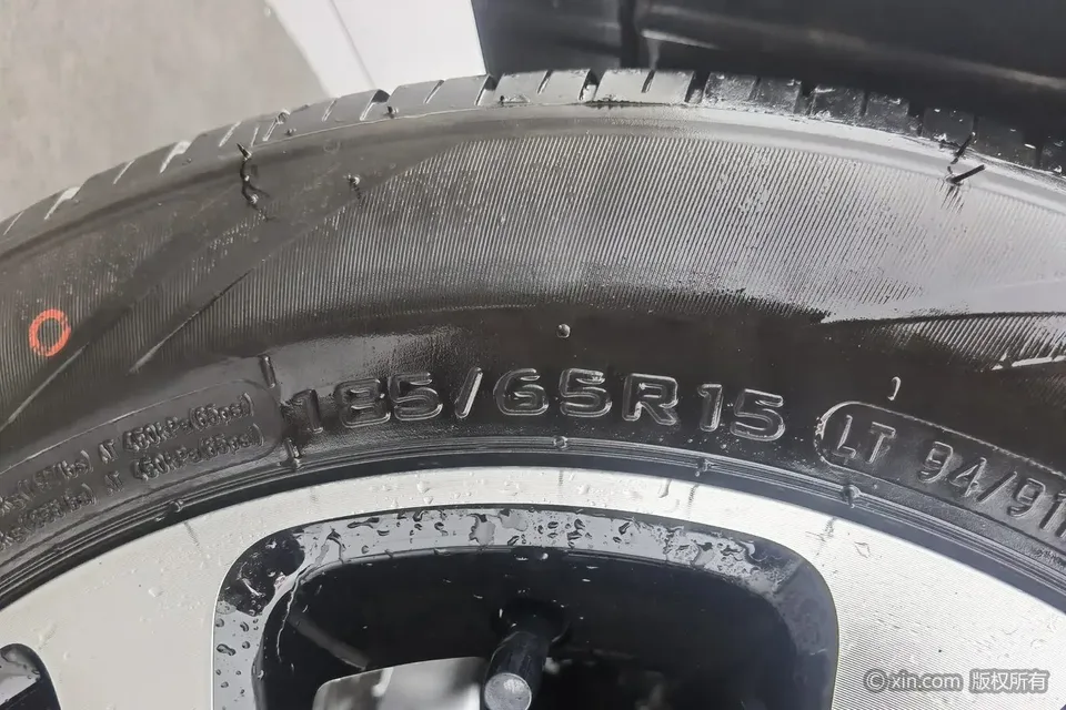 Dongfeng Fengguang E380 Standard Edition - Comfortable 7-seater 2026 — миниатюра 2