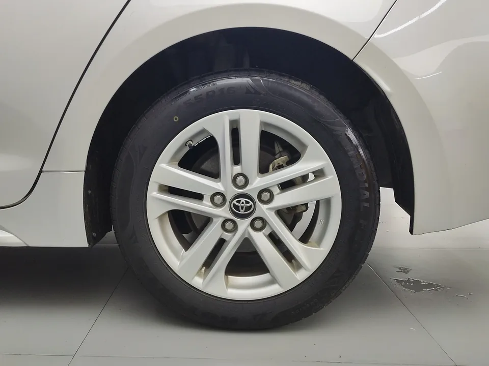 Toyota Levin 2022 Lelink Dual Engine 1.8H E-CVT Luxury Edition 2023 — миниатюра 3