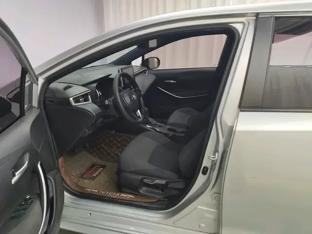 Toyota Levin 2022 Lelink Dual Engine 1.8H E-CVT Luxury Edition 2023 — миниатюра 5