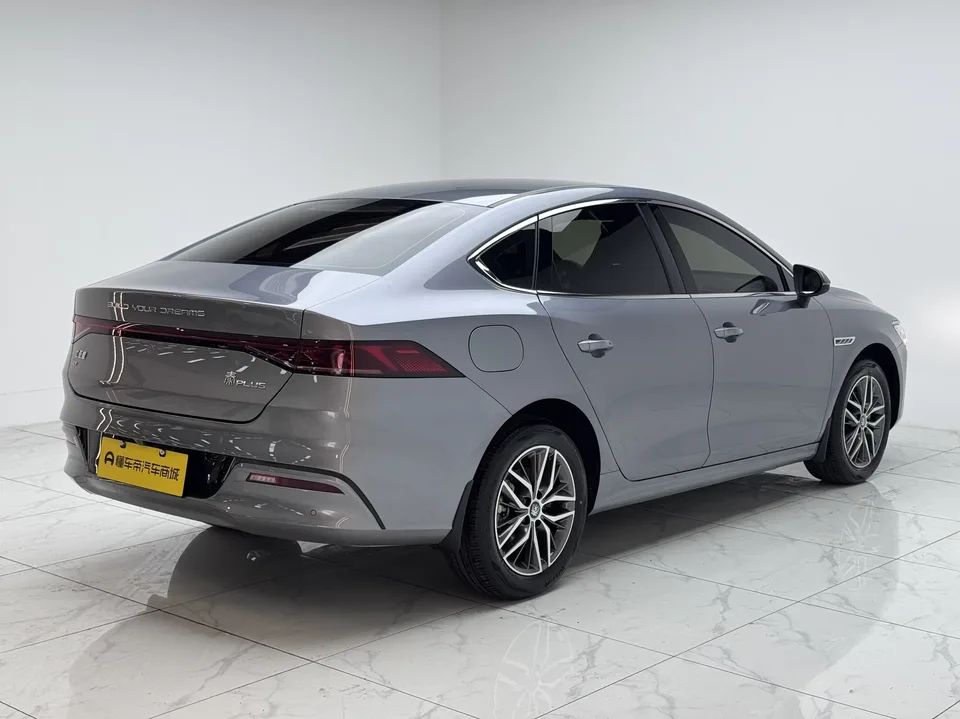 BYD Qin PLUS EV Honor Edition 420KM Leading Model 2024 — миниатюра 2