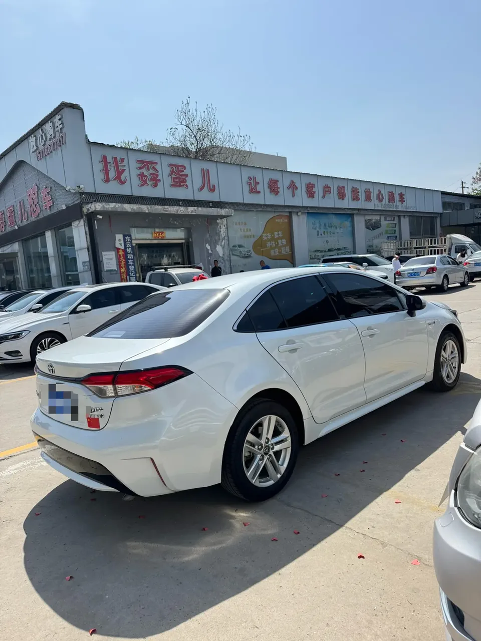 Toyota Levin 2022 Corolla Hybrid 1.8H E-CVT Progressive Edition 2022 — миниатюра 2