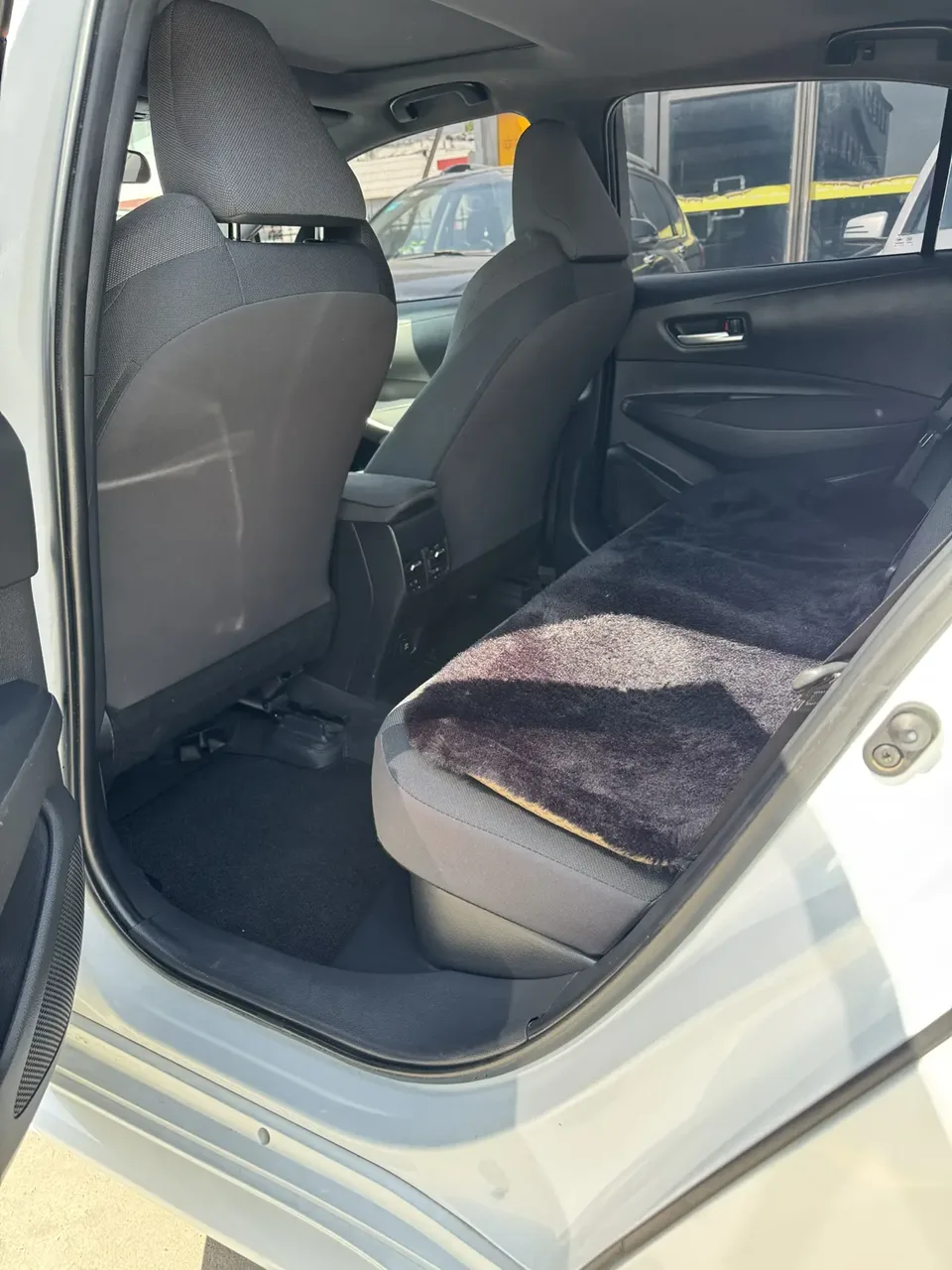 Toyota Levin 2022 Corolla Hybrid 1.8H E-CVT Progressive Edition 2022 — миниатюра 3