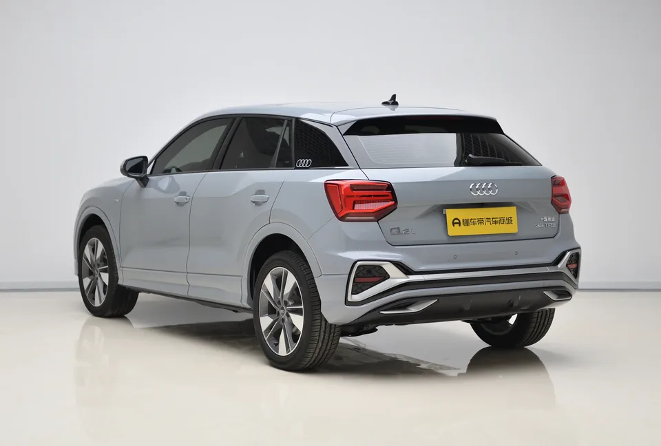 Audi Q2L 35 TFSI Fashion Dynamic Edition 2025 — миниатюра 2