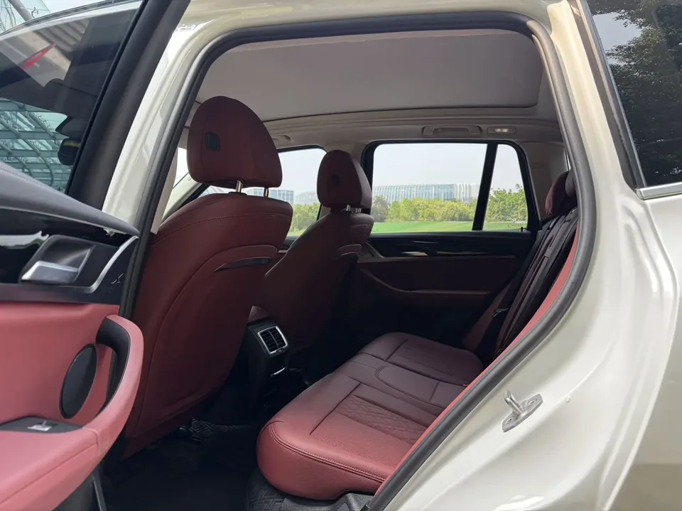 BMW X3 BMW X3 2025 25L xDrive M Sport Package 2024 — миниатюра 5