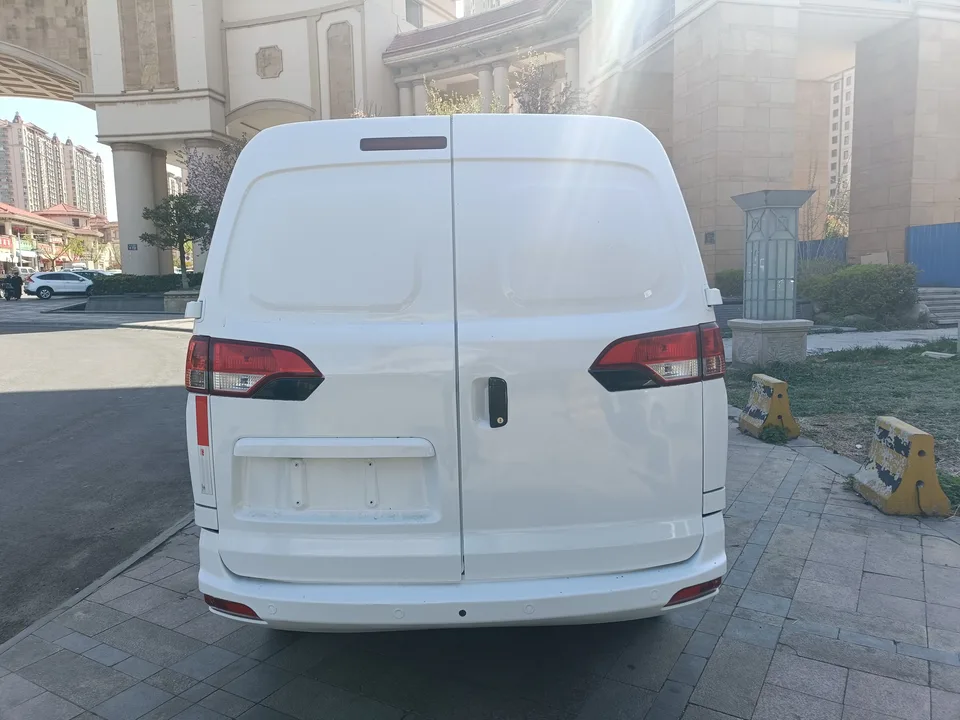 BAIC Ruixiang V2 EV Henan lithium-ion battery with sealed window compartment 2023 — миниатюра 2