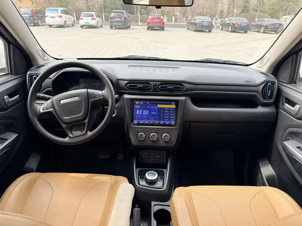 Dongfeng Fengguang E380 Standard Edition - Comfortable 7-seater 2023 — миниатюра 3