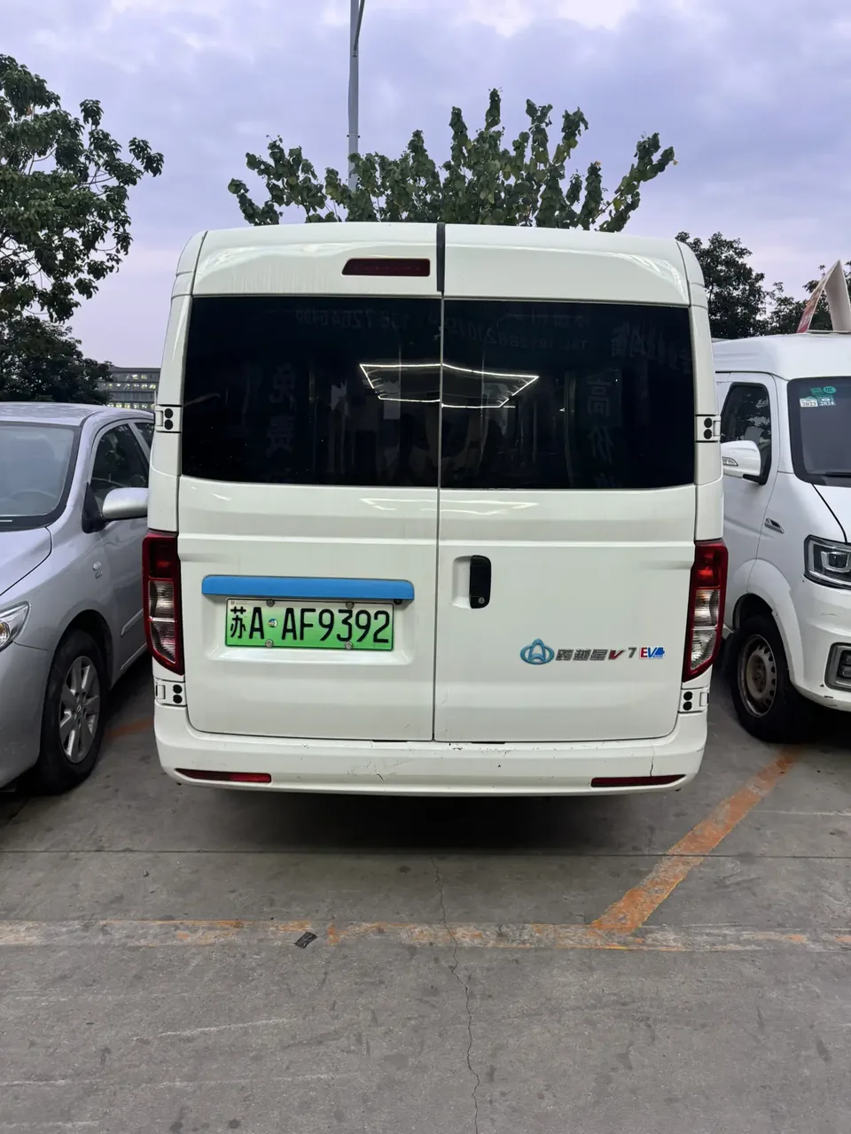 Changan span Crossstar V7 EV rear-wheel drive 6-seater pure electric original customized version 2025 — миниатюра 2