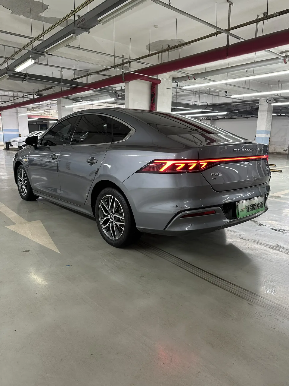 BYD Qin PLUS EV 500KM Premium Edition 2023 — миниатюра 2