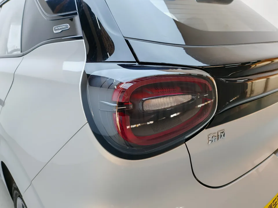 Dongfeng Nano 01 co-creation YOU version 2025 — миниатюра 2