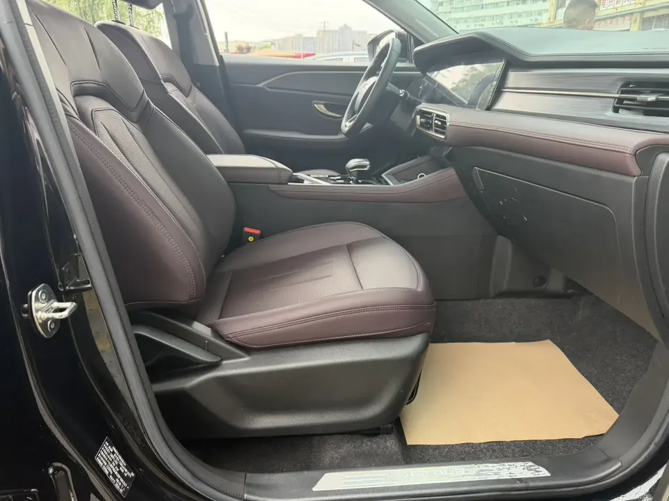 Jetour Jietu X90 2.0T Panoramic Premium Edition 2024 — миниатюра 3