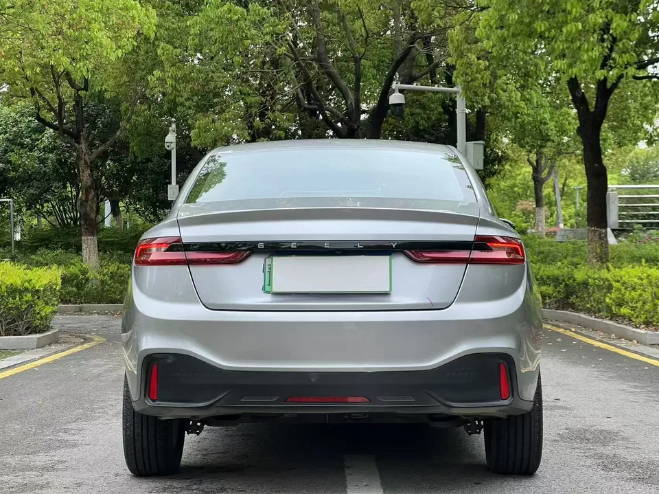 Geely Geometry A Geely Geometry A 2024 410KM travel version 2023 — миниатюра 2