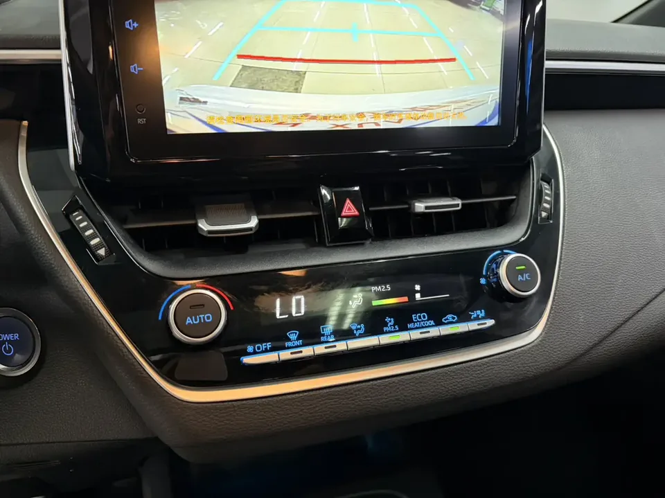 Toyota Levin 2022 Lelink Dual Engine 1.8H E-CVT Luxury Edition 2022 — миниатюра 3