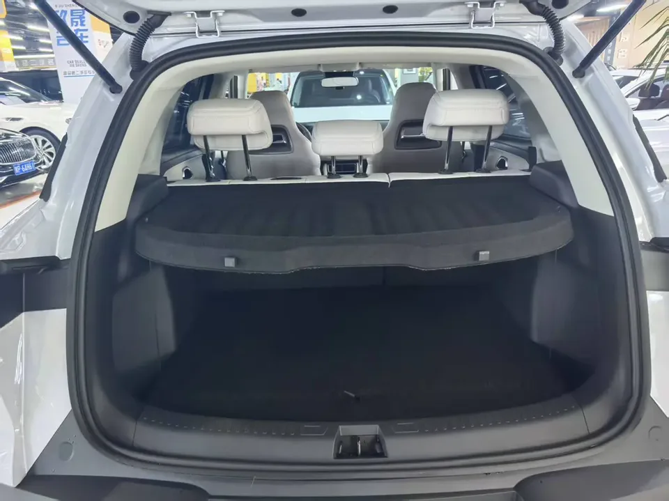 BYD Yuan UP 301KM Pilot Edition 2025 — миниатюра 3