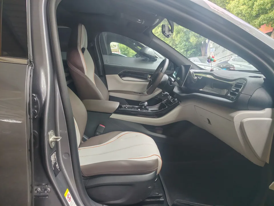 BYD Qin PLUS EV Honor Edition 420KM Transcendence Type 2024 — миниатюра 3