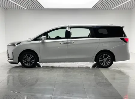 Buick GL8 Buick GL8 2025 2.0T Automatic Front-Wheel Drive 7-Seater Factory Custom Edition 2026 — миниатюра 3