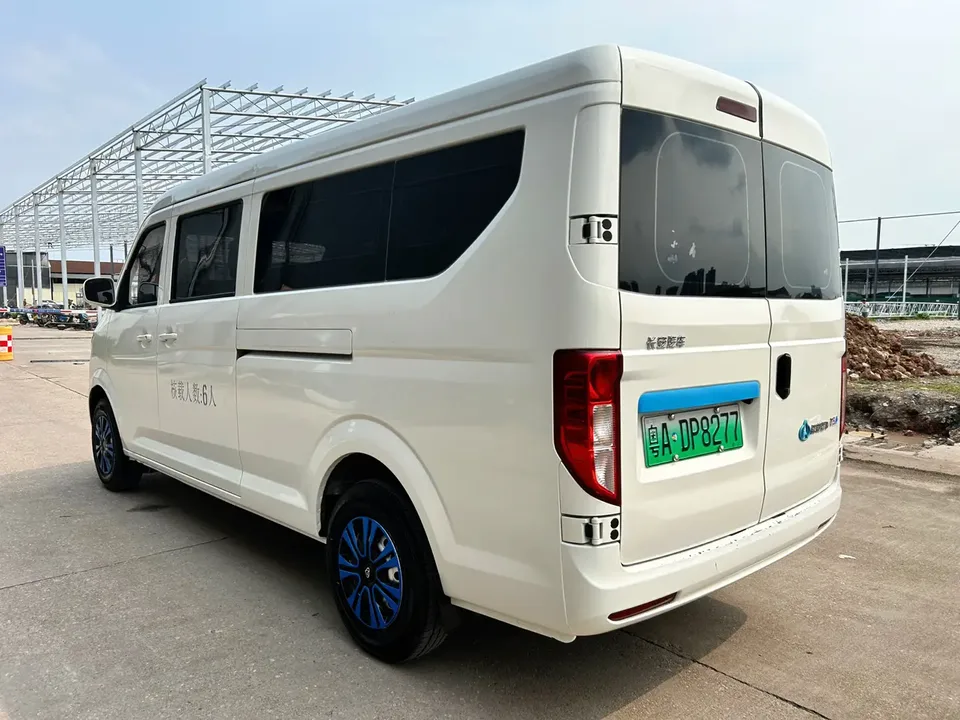 Changan span Crossstar V7 EV rear-wheel drive 6-seater pure electric original customized version 2025 — миниатюра 2