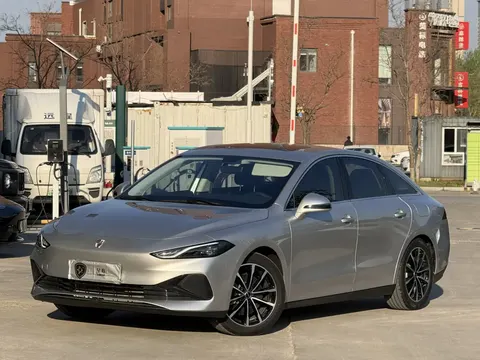 Roewe D7 DMH 2025 купить в Москве