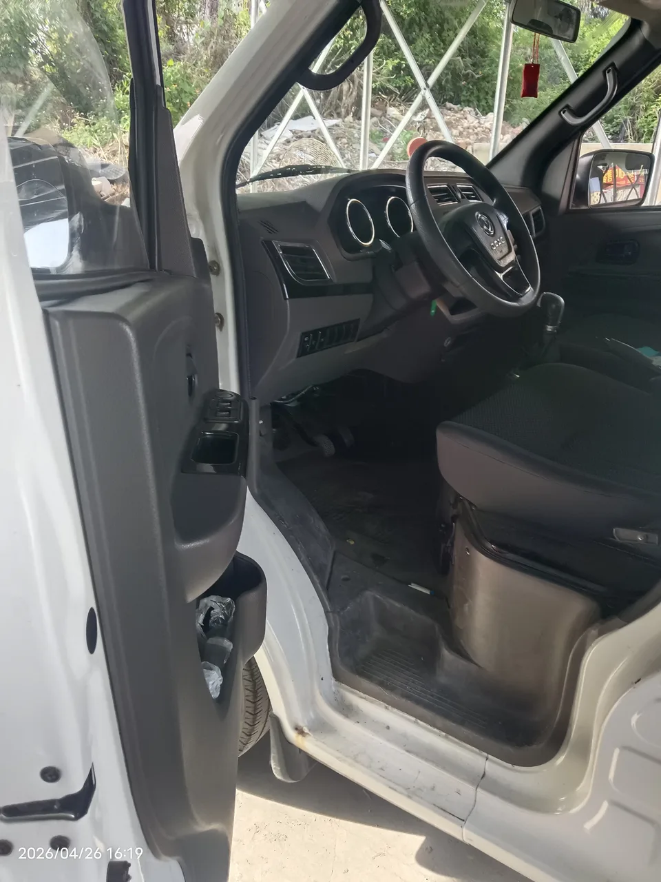 Dongfeng Yufeng EM26 Standard Edition 41.472kWh Henan Lithium Power 2022 — миниатюра 2