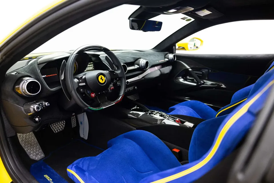Ferrari 812 Ferrari 812 2021 812 Competizione 2024 — миниатюра 4