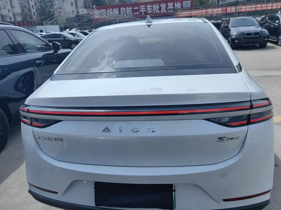 AION S Plus Travel Edition 52.9kWh 2024 — миниатюра 2