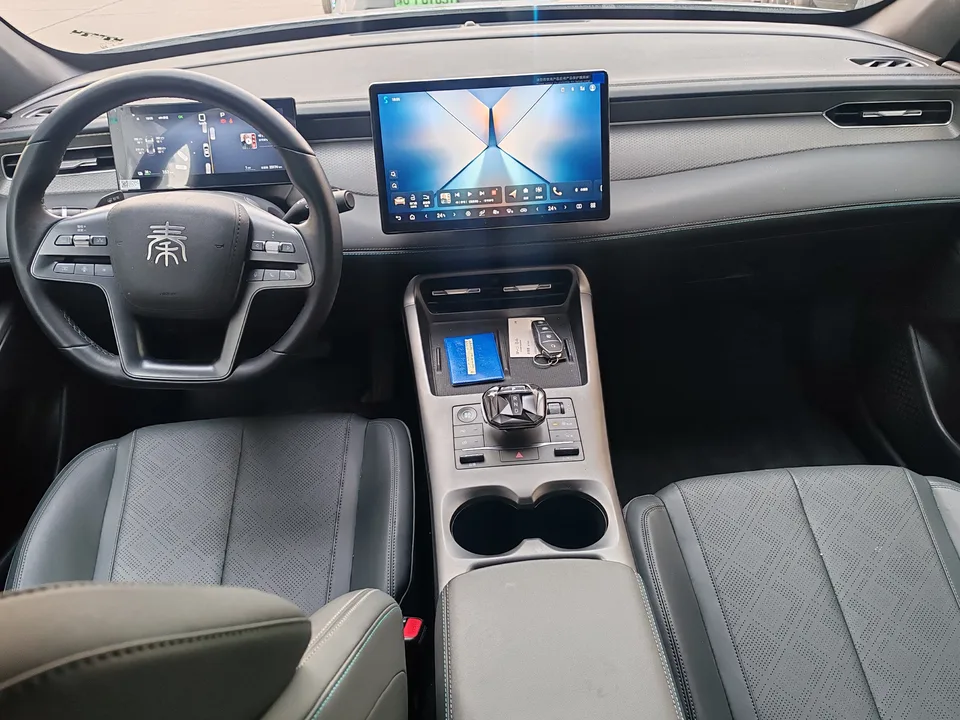 BYD Qin PLUS EV Smart Driving Edition 420KM Leading Edition 2025 — миниатюра 3
