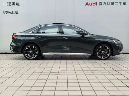 Audi A3 Audi A3 2025 facelift A3L Limousine 35 TFSI Flying Spur Premium Edition 2026 — миниатюра 2