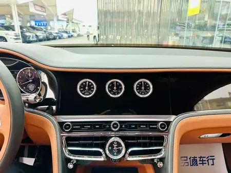 Bentley Galloping 4.0T Automatic 4WD 5-seater Original Custom Edition 2023 — миниатюра 2