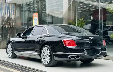 Bentley Galloping 4.0T Automatic 4WD 5-seater Original Custom Edition 2023 — миниатюра 3