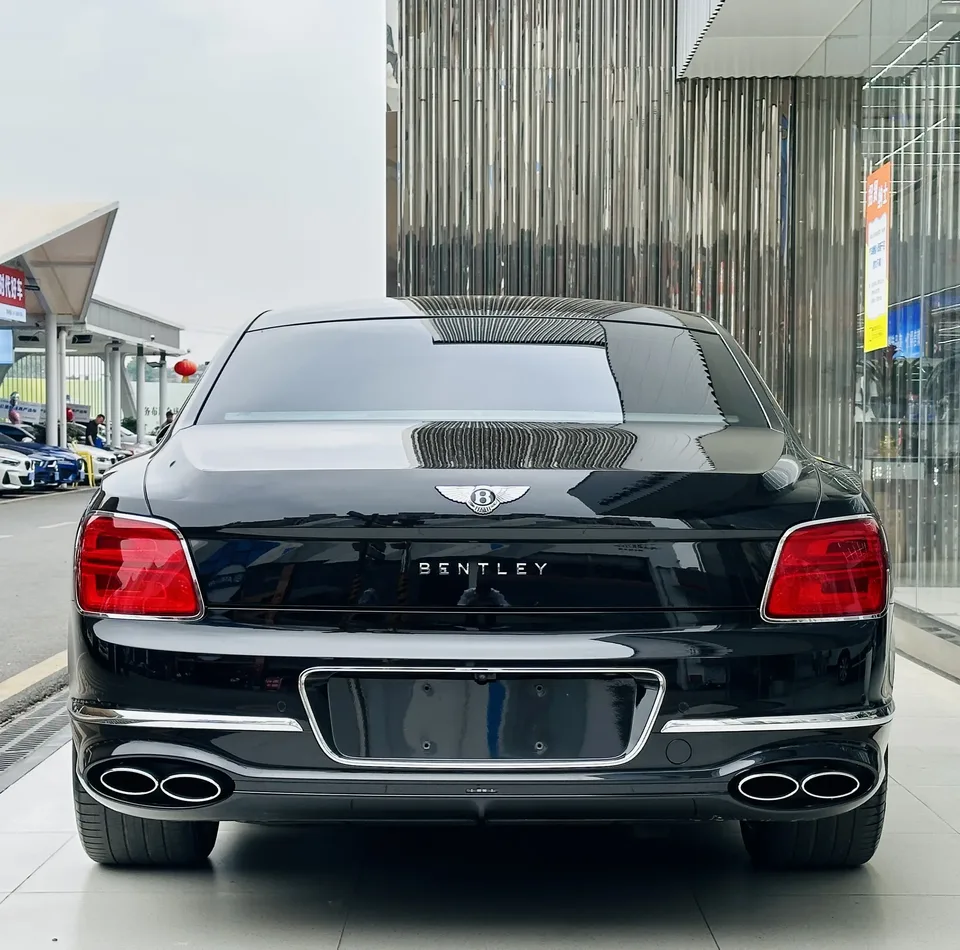 Bentley Galloping 4.0T Automatic 4WD 5-seater Original Custom Edition 2023 — миниатюра 4