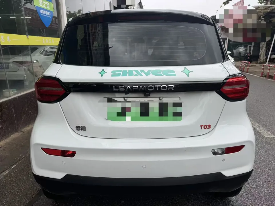 Leapmotor Zero running T03 400 Luxury Pro Edition 2022 — миниатюра 2