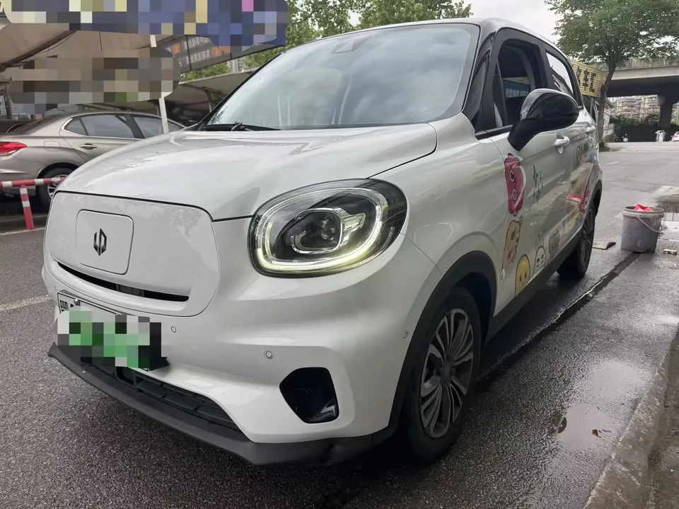 Leapmotor Zero running T03 400 Luxury Pro Edition 2022 — фото 1, купить с доставкой в Москву
