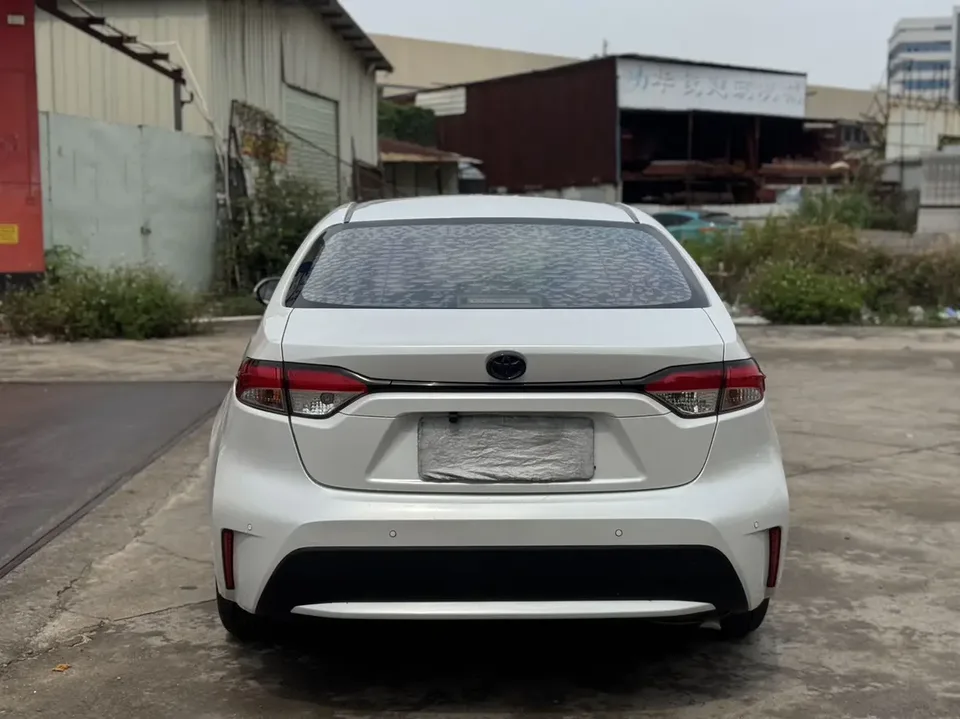 Toyota Levin 2022 Corolla Hybrid 1.8H E-CVT Progressive Edition 2022 — миниатюра 2