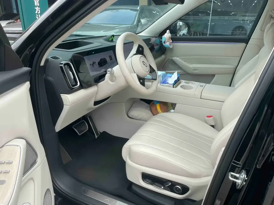 AITO QJM8 speculative car 2025 — миниатюра 3