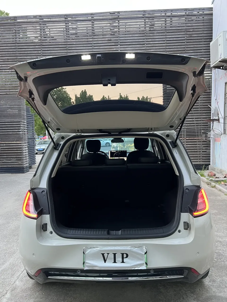 Baojun Clouds 460 Max Lingxi Edition 2025 — миниатюра 3