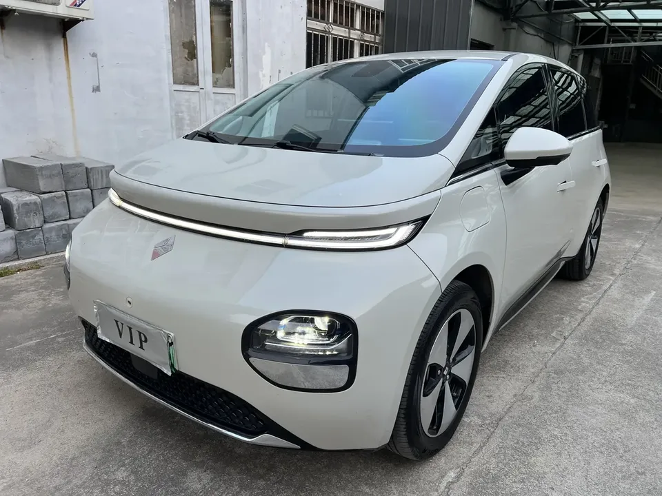 Baojun Clouds 460 Max Lingxi Edition 2025 — фото 1, купить с доставкой в Москву
