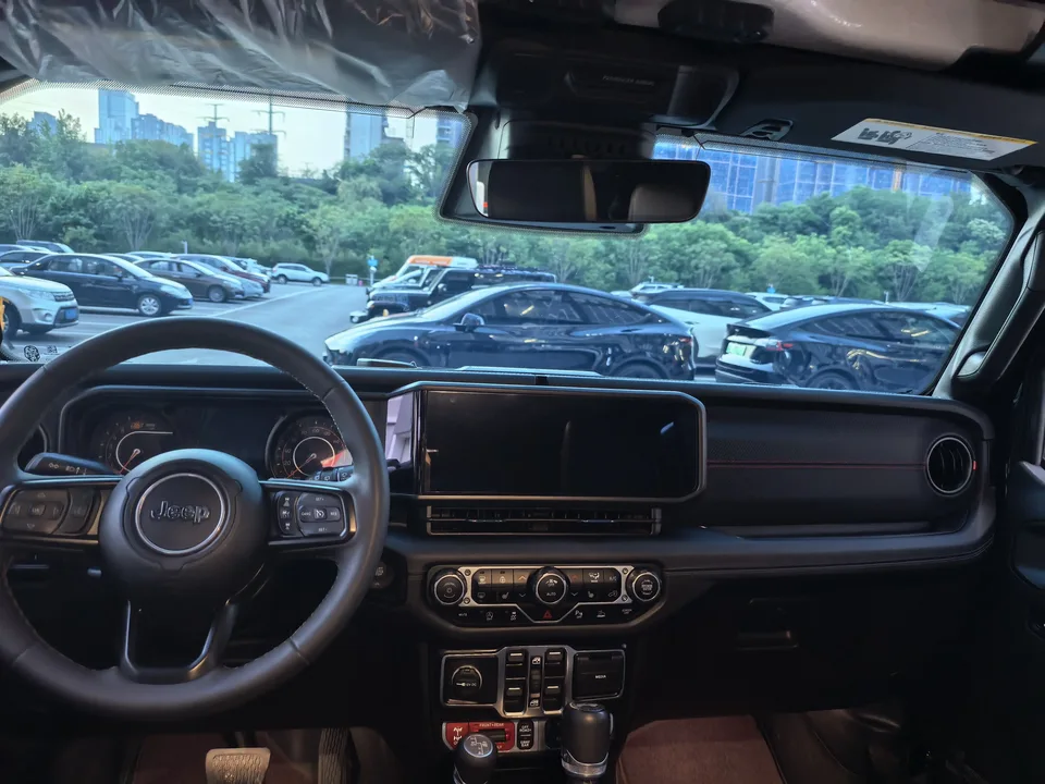 Jeep Wrangler 2025 Jeep Wrangler 2.0T Automatic 4WD 5-Seater (Parallel Import) 2026 — миниатюра 3