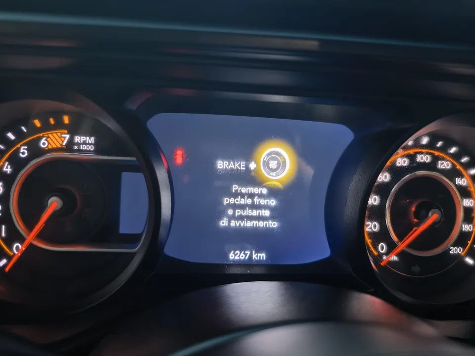 Jeep Wrangler 2025 Jeep Wrangler 2.0T Automatic 4WD 5-Seater (Parallel Import) 2026 — миниатюра 4