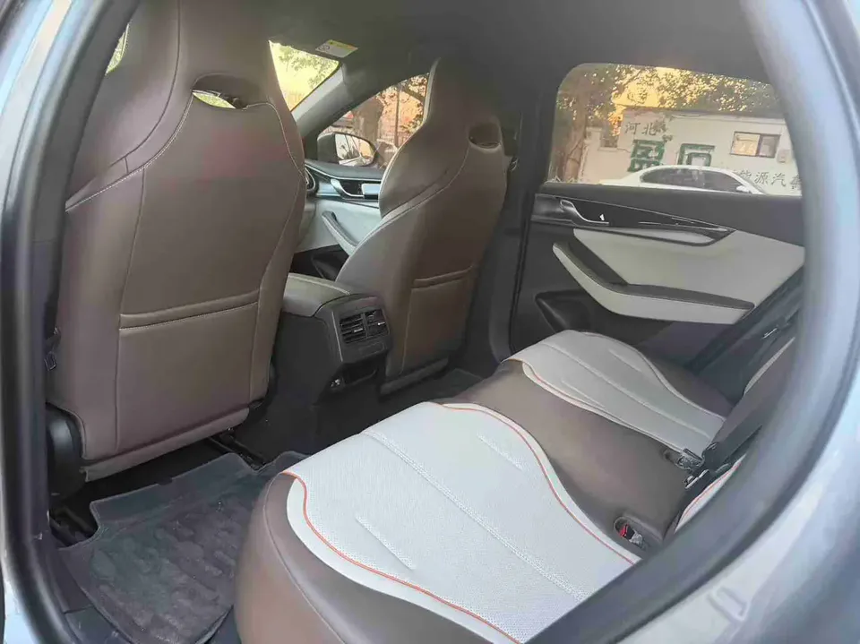 BYD Qin PLUS EV Honor Edition 420KM Leading Model 2024 — миниатюра 3
