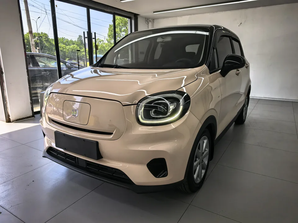 Leapmotor Zero running T03 Leapmoon T03 2022 Golden Edition 2022 — фото 1, купить с доставкой в Москву
