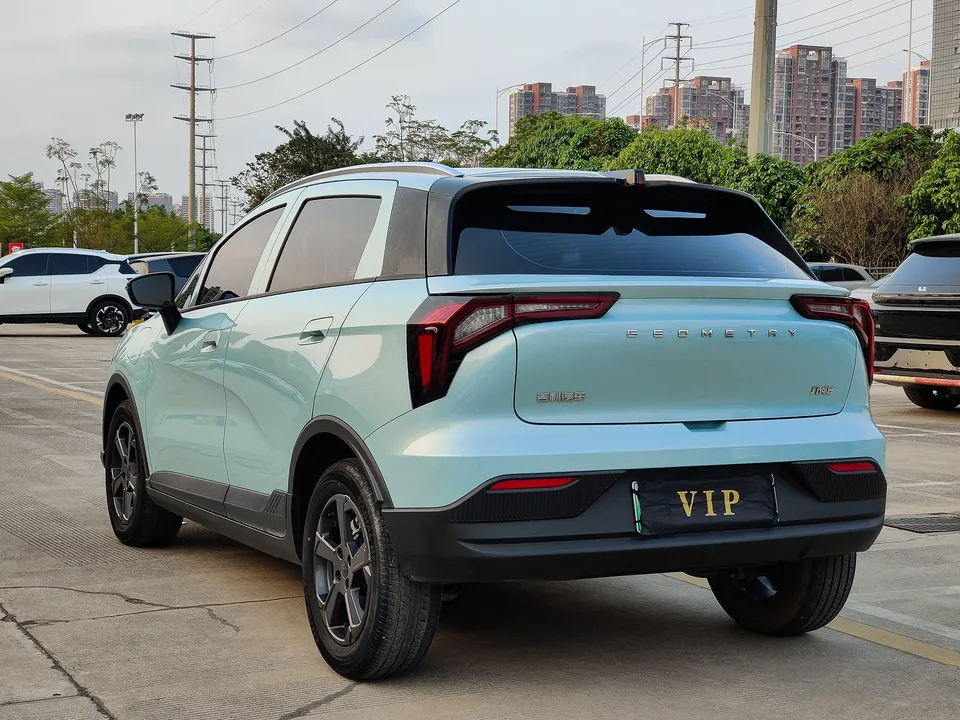 Geely Geometry E Firefly Model 320KM Well-behaved Tiger 2022 — миниатюра 2