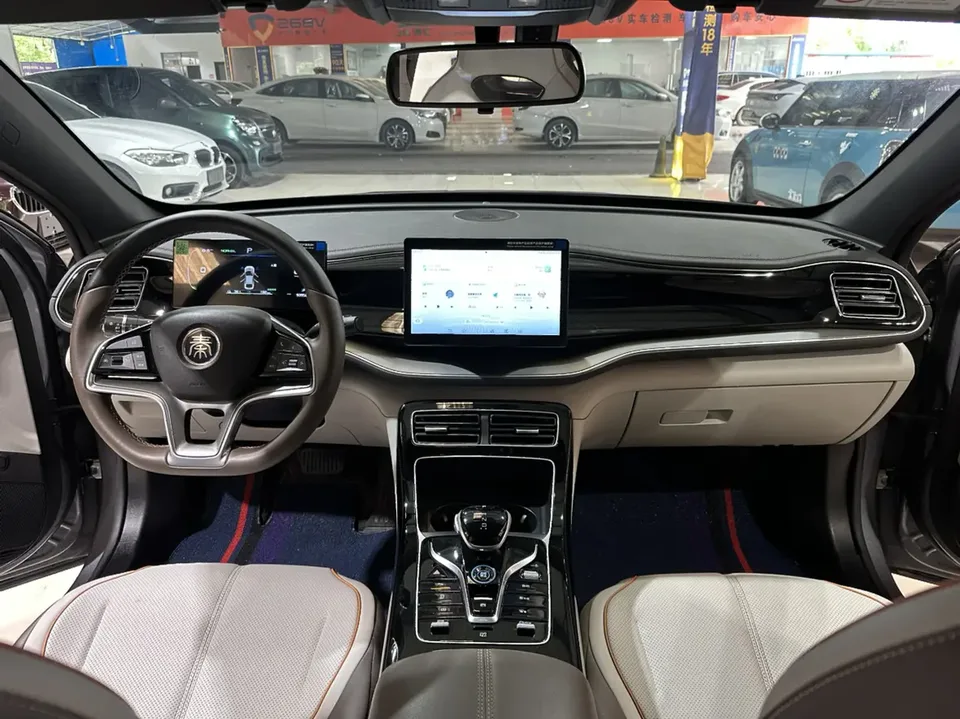 BYD Qin PLUS EV Honor Edition 510KM Leading Model 2024 — миниатюра 3
