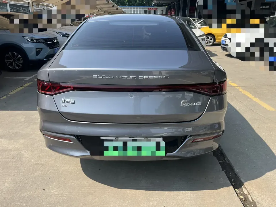 BYD Qin PLUS EV Champion Edition 510KM Beyond Edition 2023 — миниатюра 2
